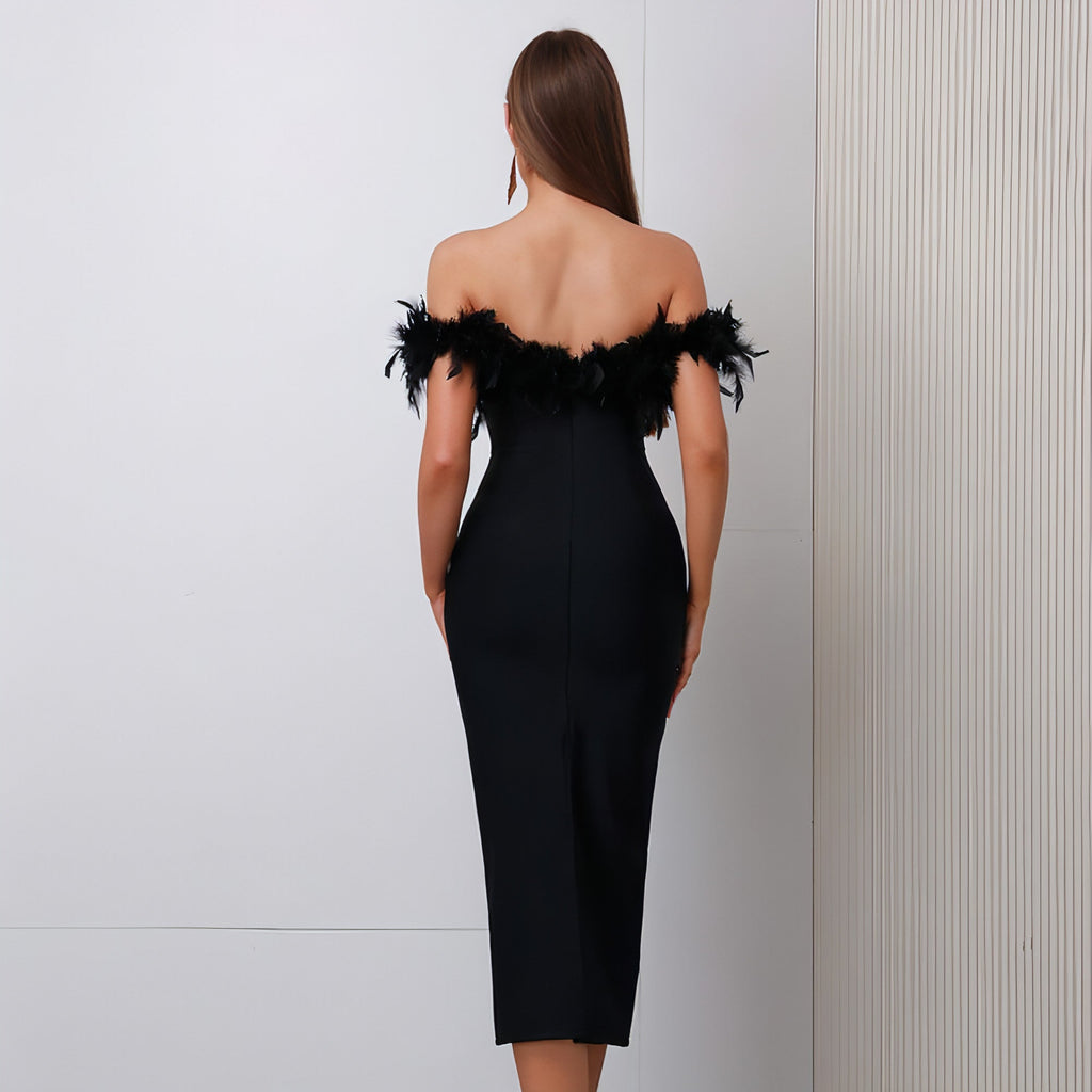 Lumié Plume – Höyhensomisteinen off-shoulder-juhlamekko